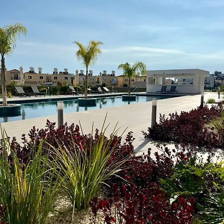 Chill And Stay-Luxury Studio In Kato Paphos Exterior photo