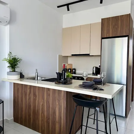 Chill And Stay-Luxury Studio In Kato Paphos Exterior photo