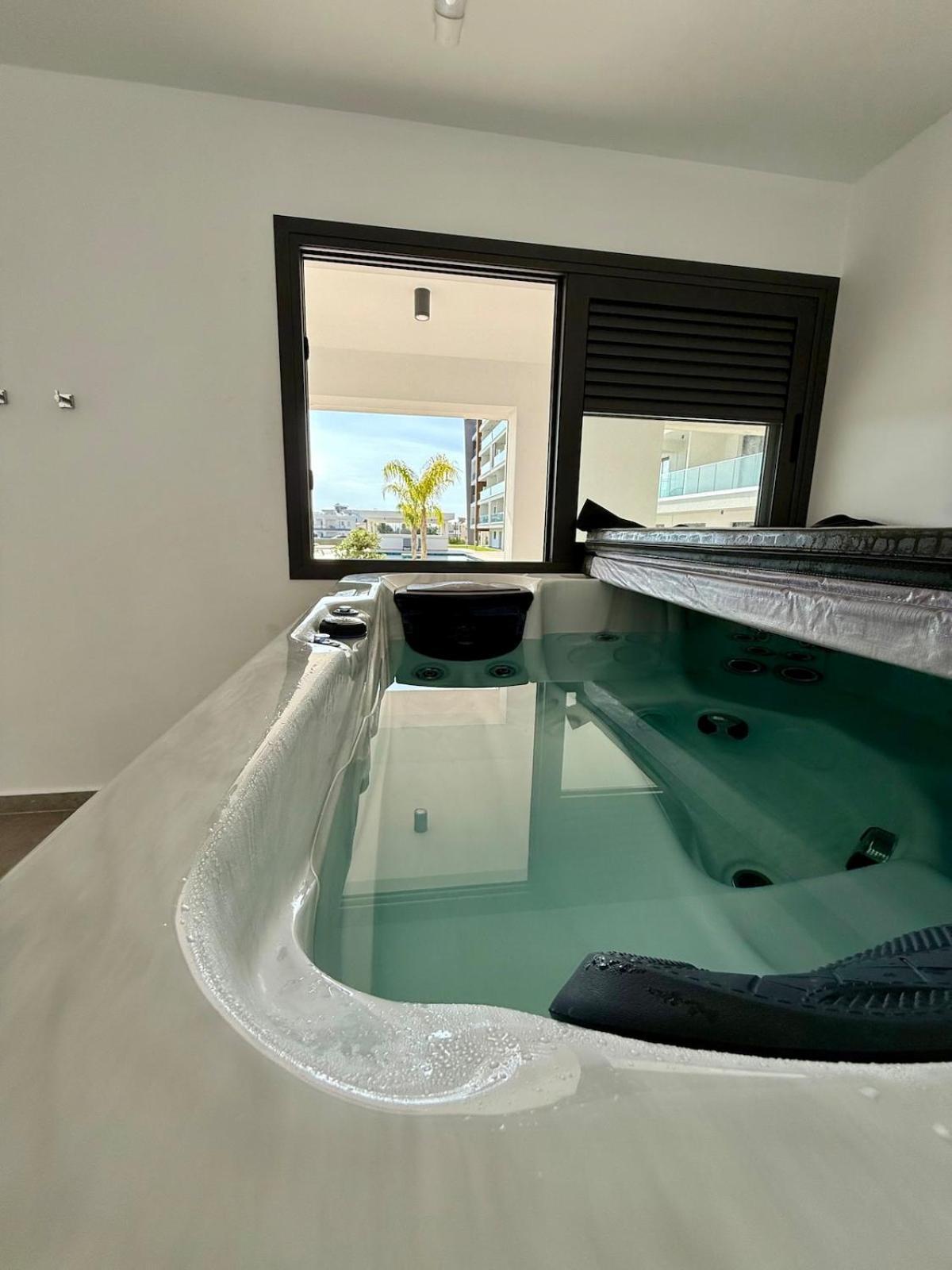 Apartment Chill And Stay-luxury In Kato *