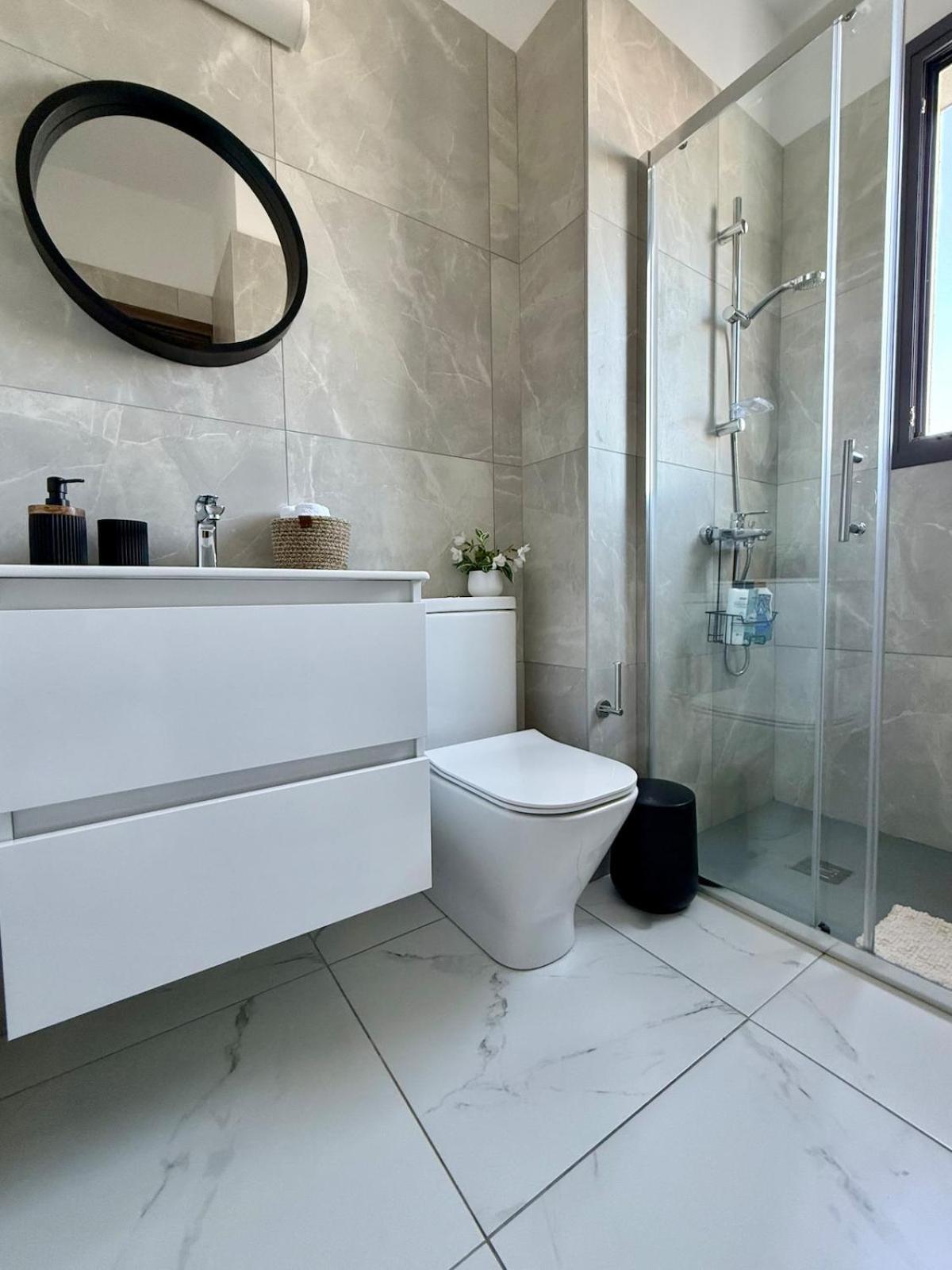 Chill And Stay-luxury In Kato Apartment Paphos