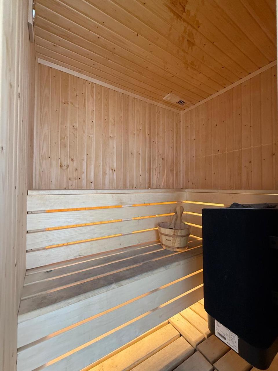 Chill And Stay-luxury In Kato Apartment *